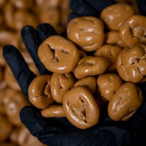 Волоський Горіх В карамельному Шоколаді