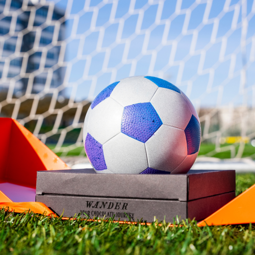 СРЕДНИЙ ШОКОЛАДНЫЙ ФУТБОЛЬНЫЙ МЯЧ