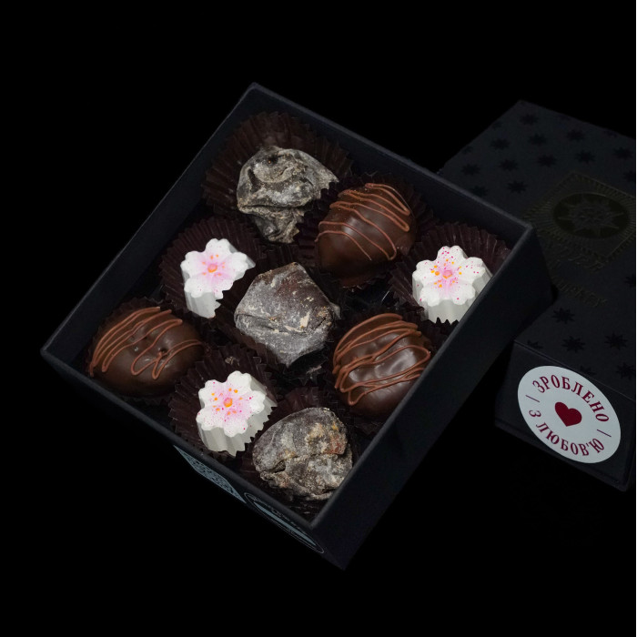 RHYTHM. FROM PLUM TO PRUNE